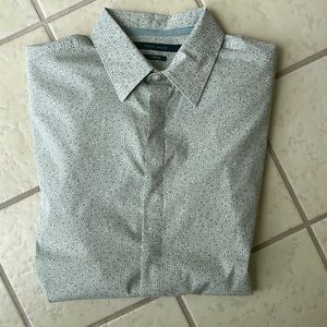 Men’s Perry Ellis Button Down Stretch Long Sleeve Shirt